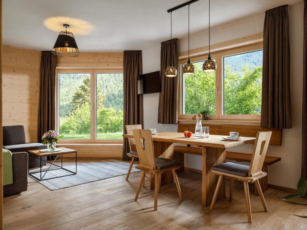Appartements Bichl ,Haus Ausblick Wenns Buitenkant foto